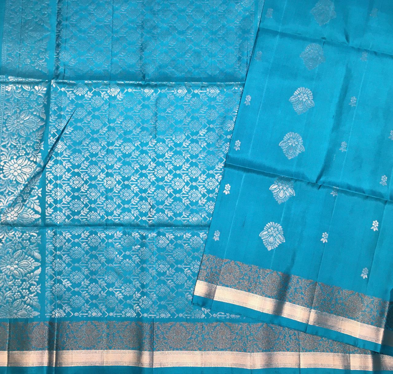 Pure kanjivaram soft silk saree (Product code:4107)