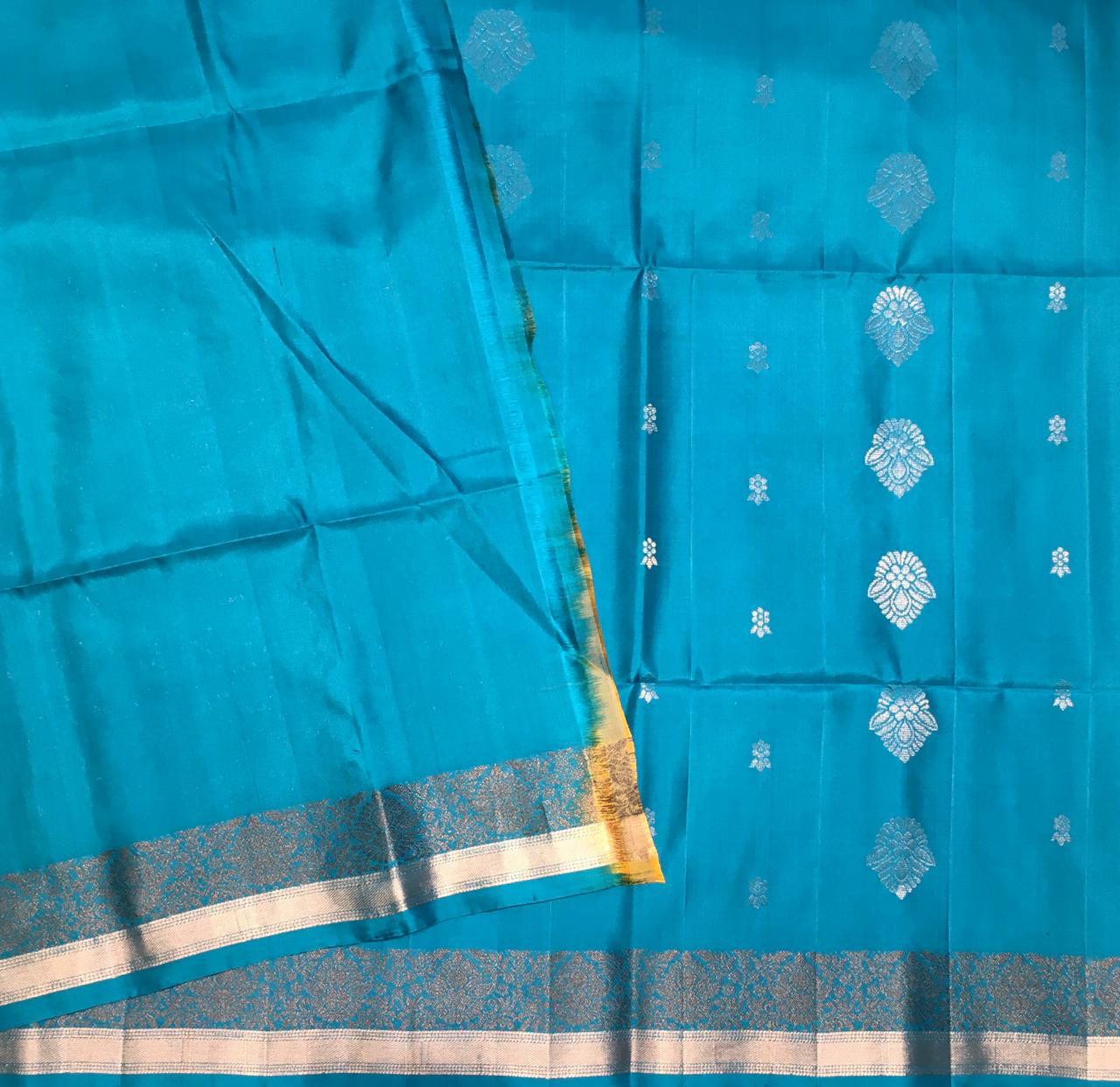 Pure kanjivaram soft silk saree (Product code:4107)
