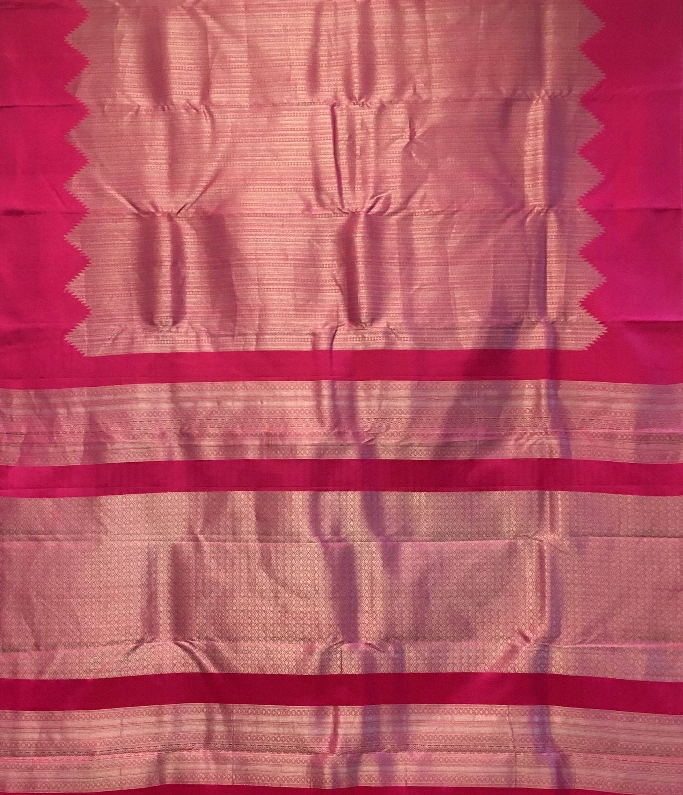 Pure kanjivaram silk saree (Product code: 2477)