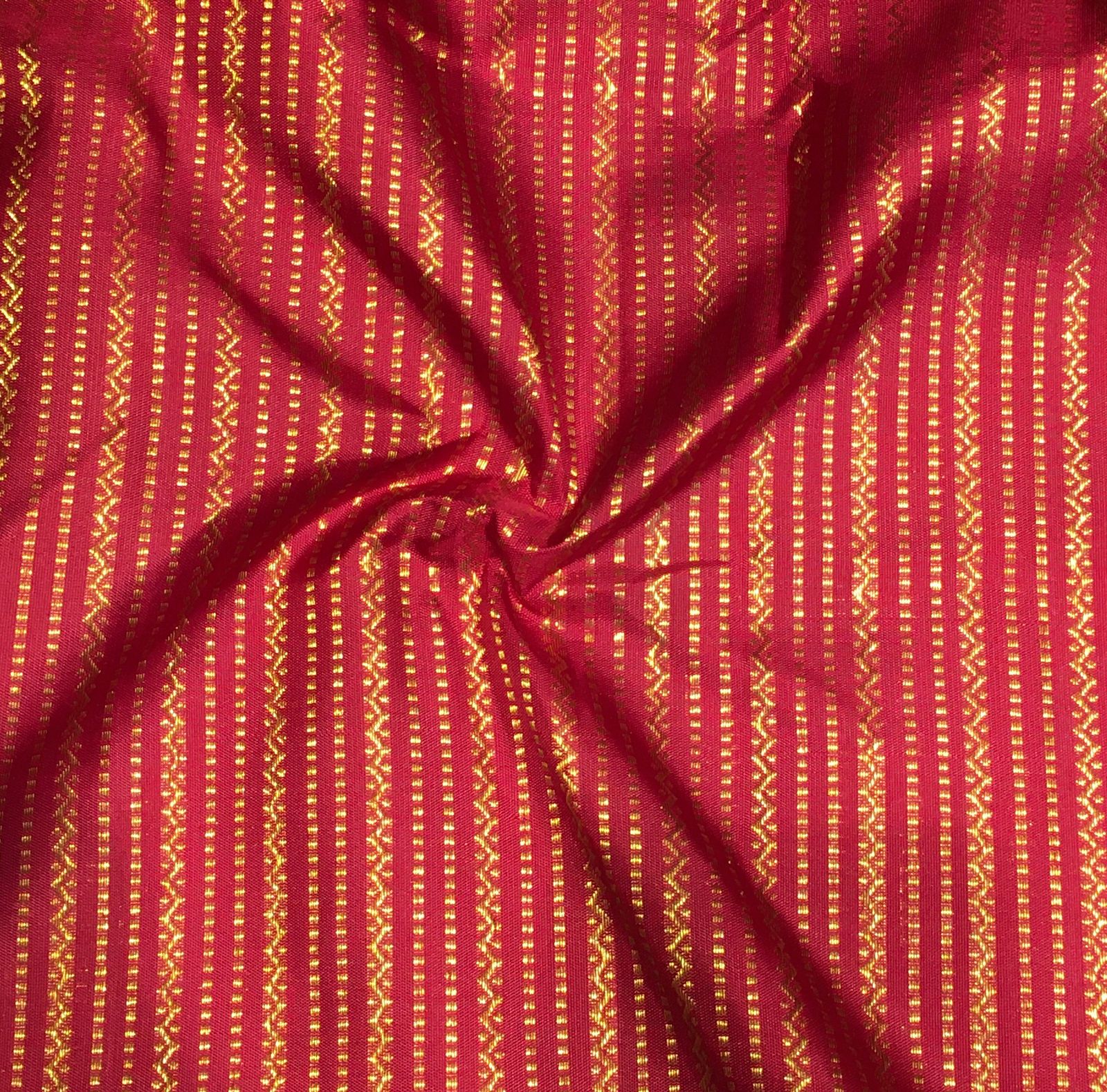 Deep Magenta Pink and Gold Korvai Kanjivaram Silk Saree-view2
