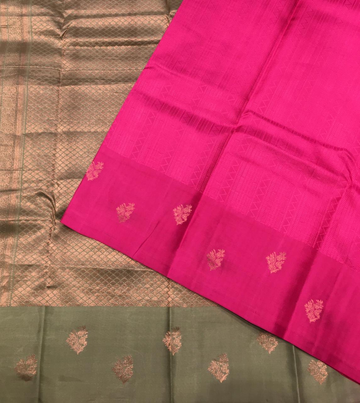 Pure Kanjivaram Borderless Silk Saree (Product Code: 2449)