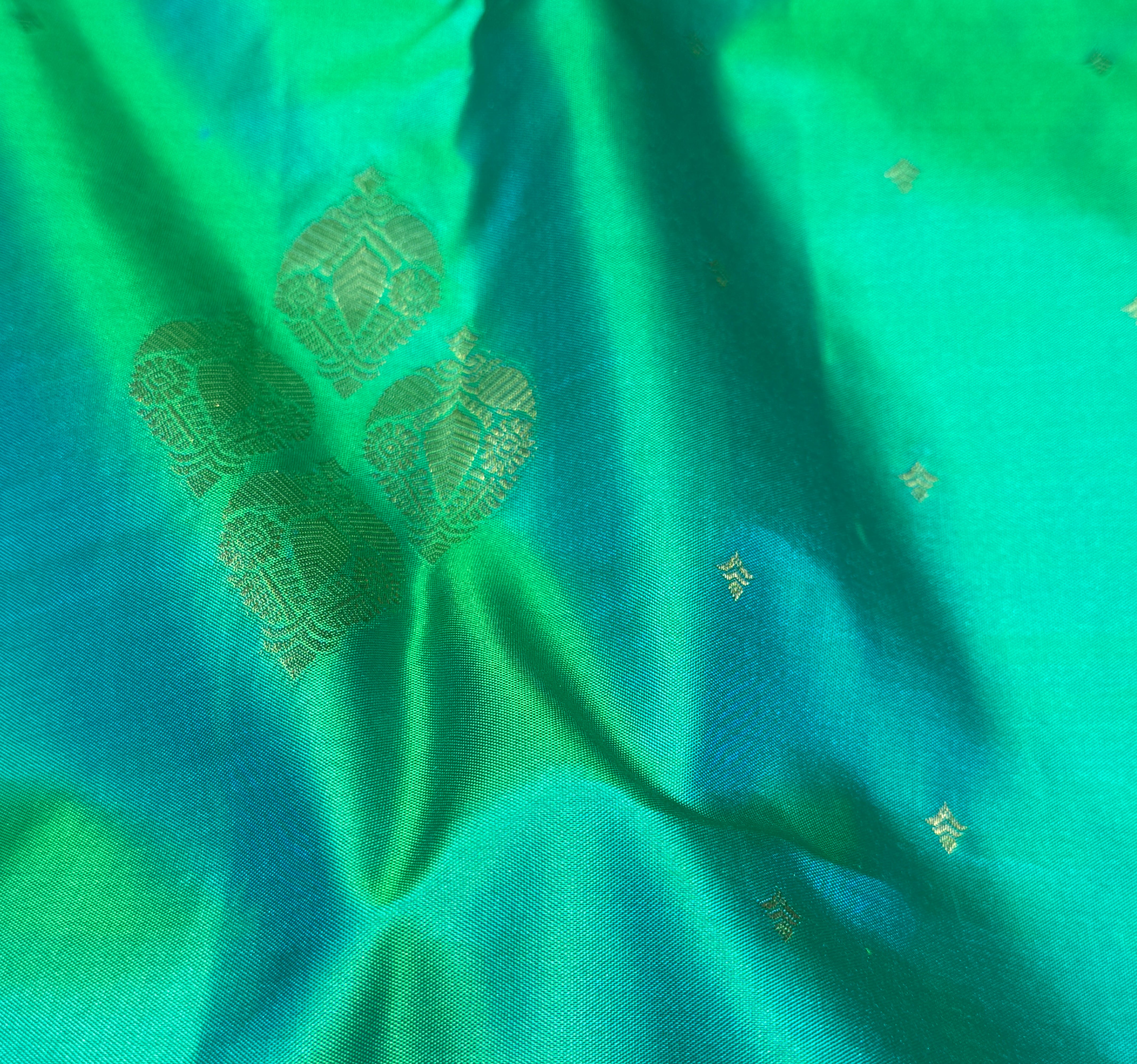 Pure Kanjivaram Silk Saree (Product Code: 4935-02)