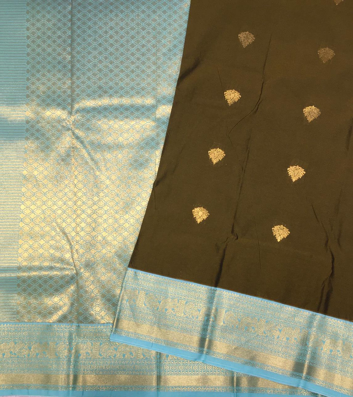Semi Kanjivaram saree (Product code:3557)