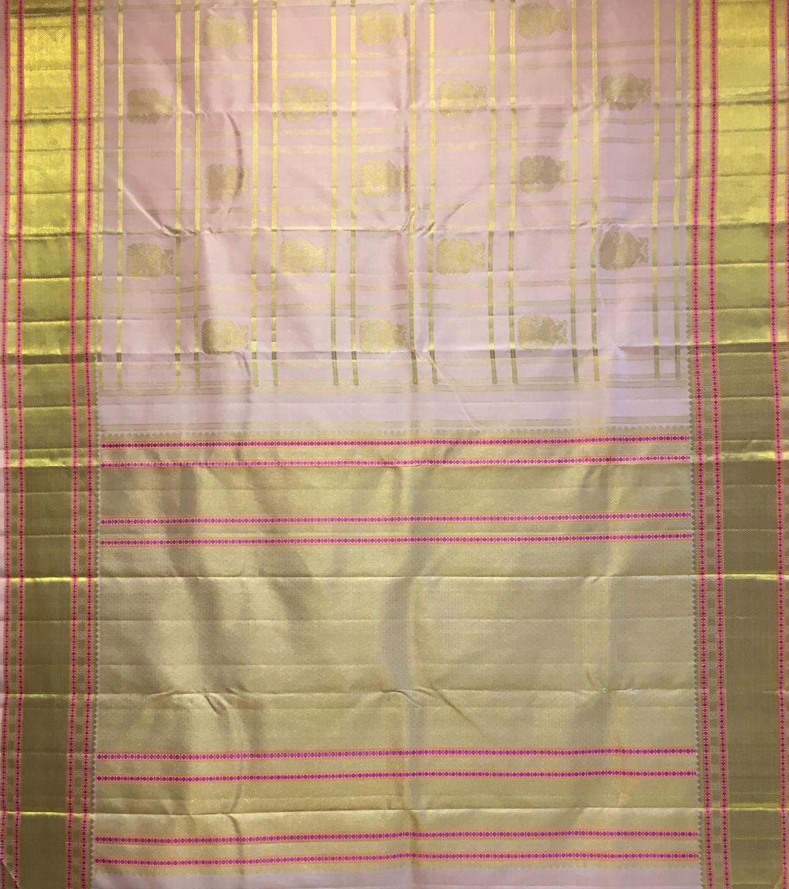 Baby Pink and Gold Korvai Kanjivaram Silk Saree-view4